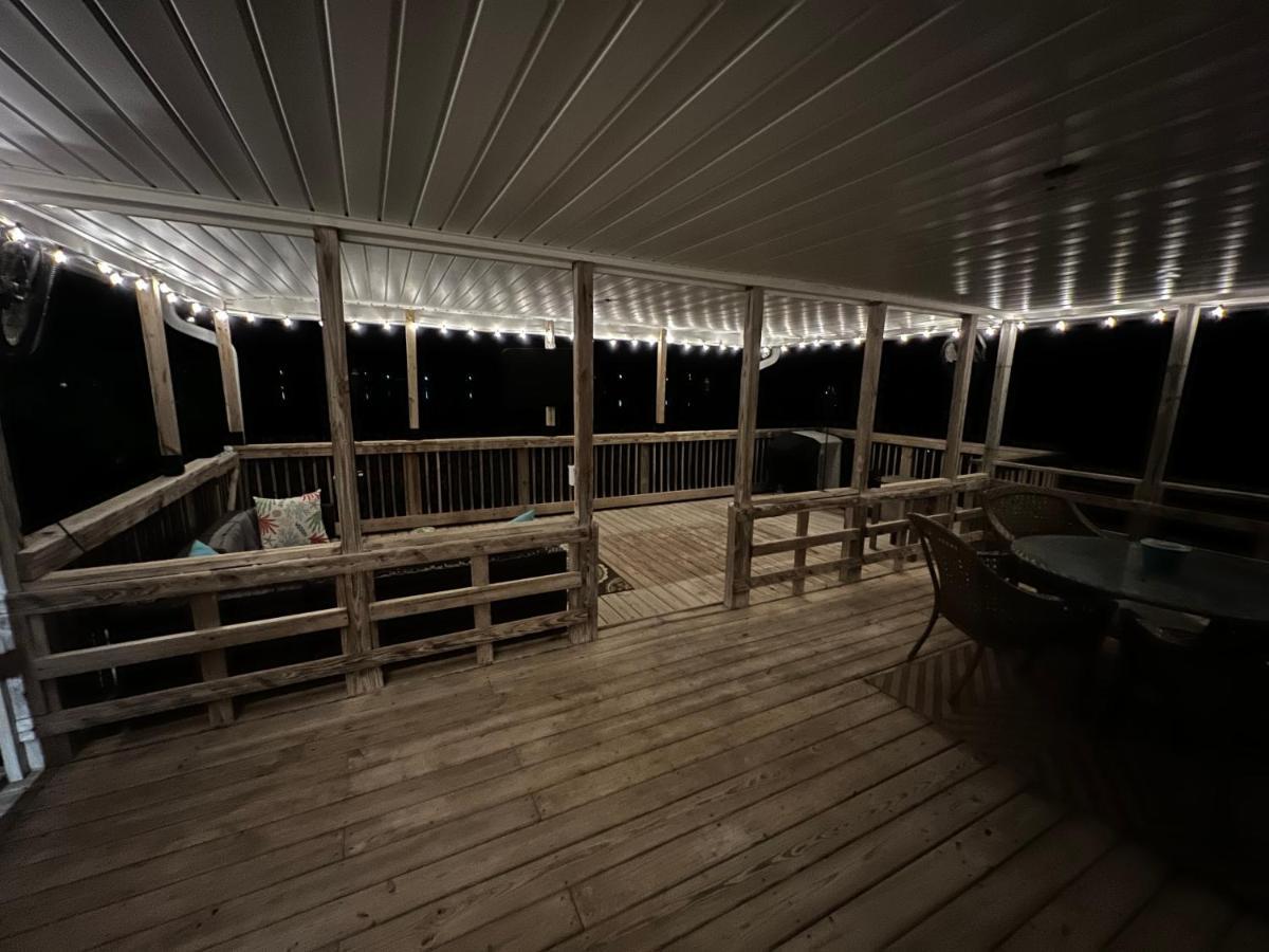 The Fifth Promise - A Cozy Lakehouse Retreat Чіплі Екстер'єр фото